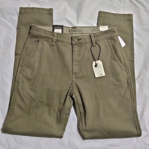 Levi's Men’s XX Chino Slim Taper Stretch 30x32(31x32) Green Pants NWT - Picture 1 of 6